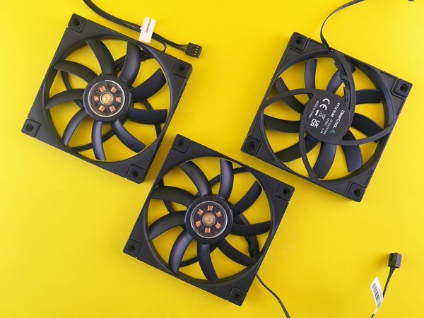 Comment choisir un écran de projection pour une salle de cinéma à domicile?